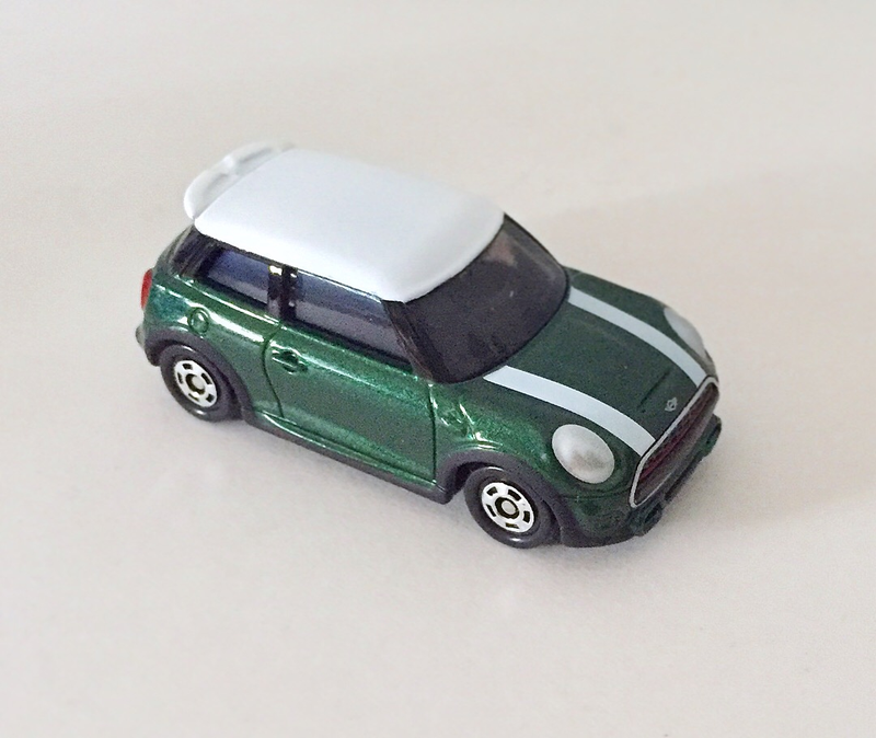 Illustration for article titled #37 Tomica MINI John Cooper Works ālimited releaseā